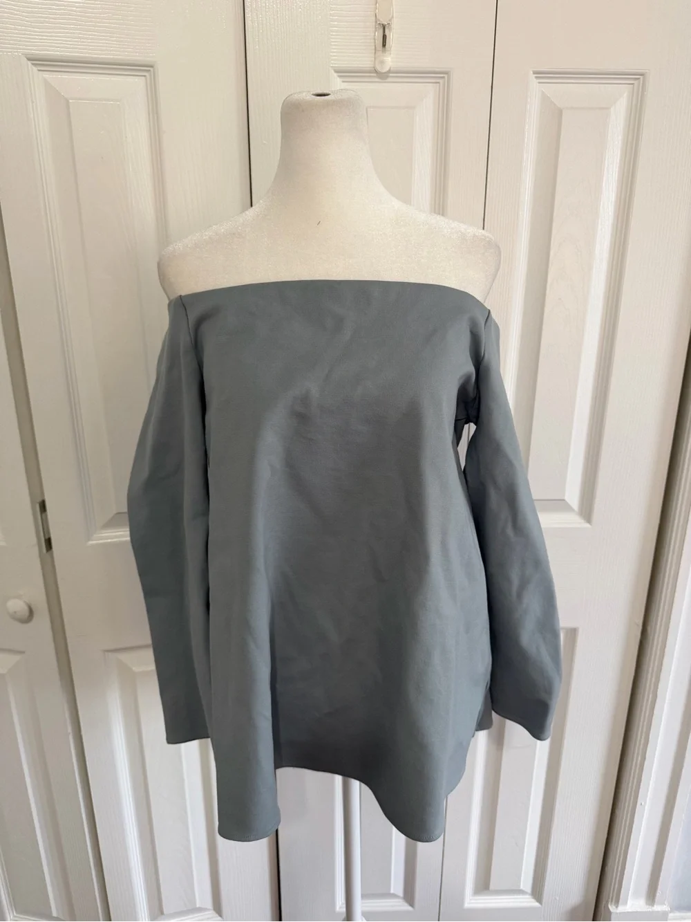 Tuckernuck Miranda Off the Shoulder Boxy Blouse Arctic Blue Size Large